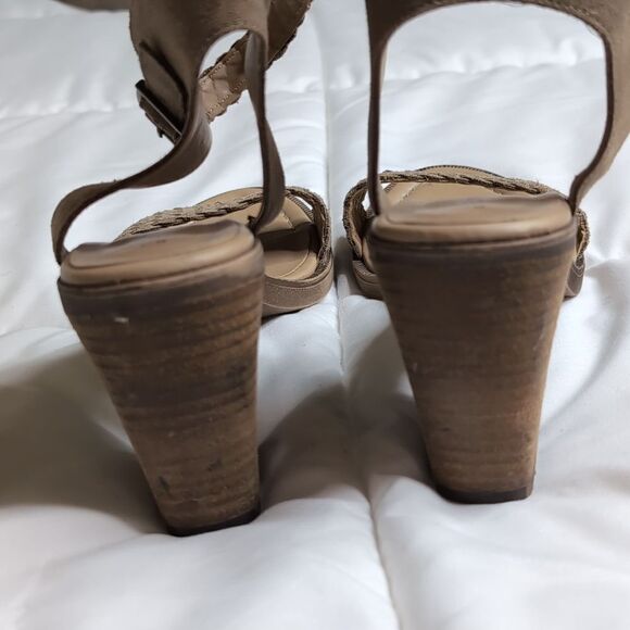 Barbara Barbieri Women's 8.5 Tan Leather Heeled Sandal - Picture 6 of 9